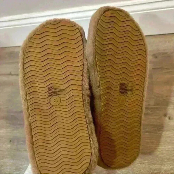 NIB Seven7 Tan Beige Brown Kiki Fuzzy Soft Slipper Lounge Sandals Women’s Size 8 - Picture 5 of 6